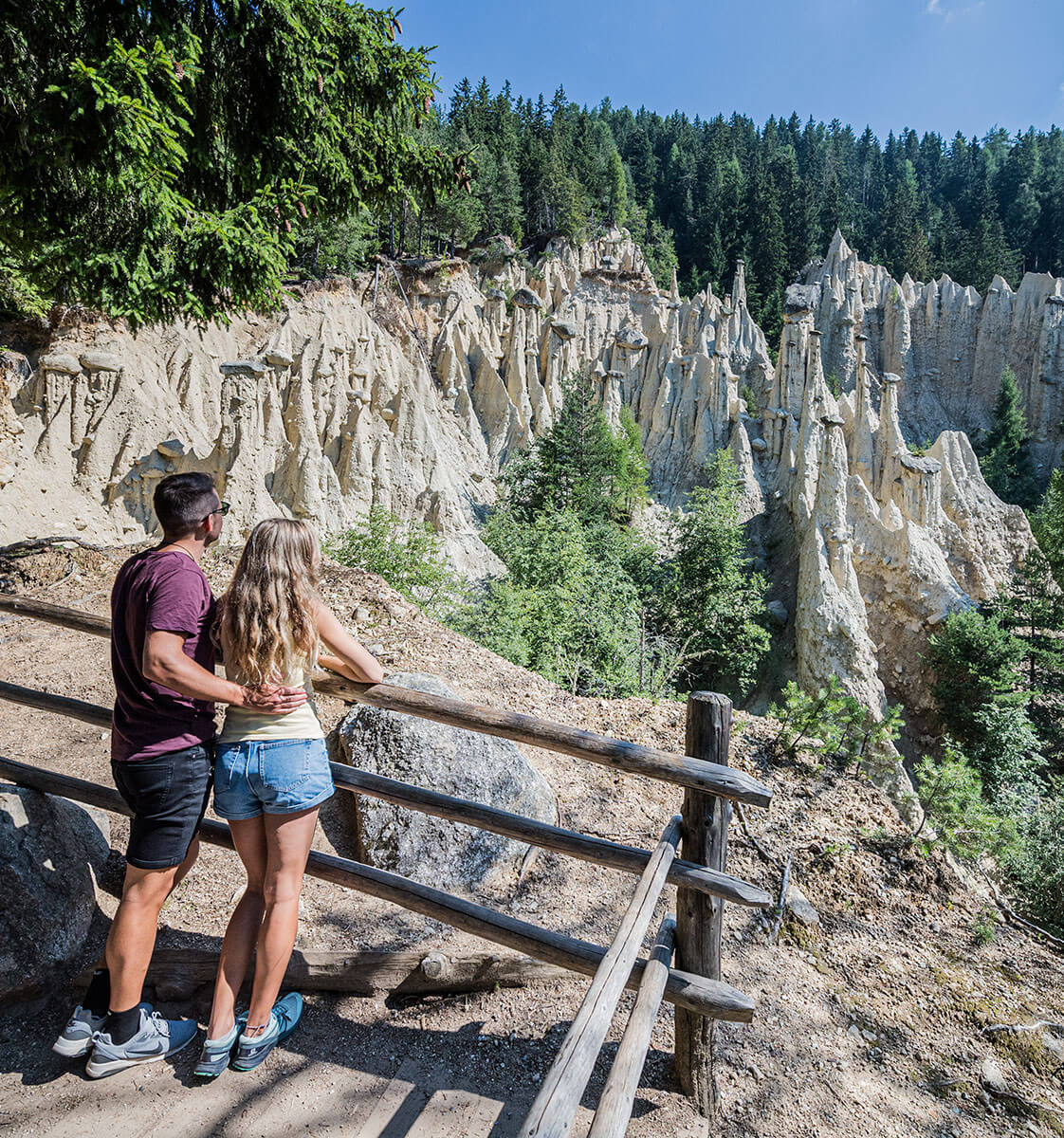 Erdpyramiden in Percha - Mann & Frau - Hotel Amaten